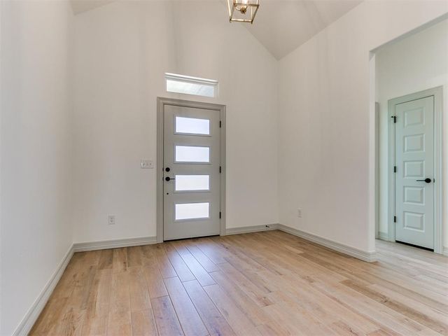 7712 Woods Edge Way, Yukon, OK 73099