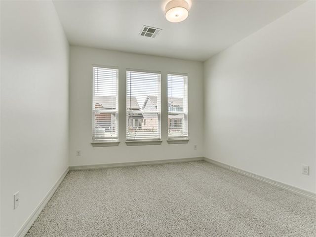 7712 Woods Edge Way, Yukon, OK 73099