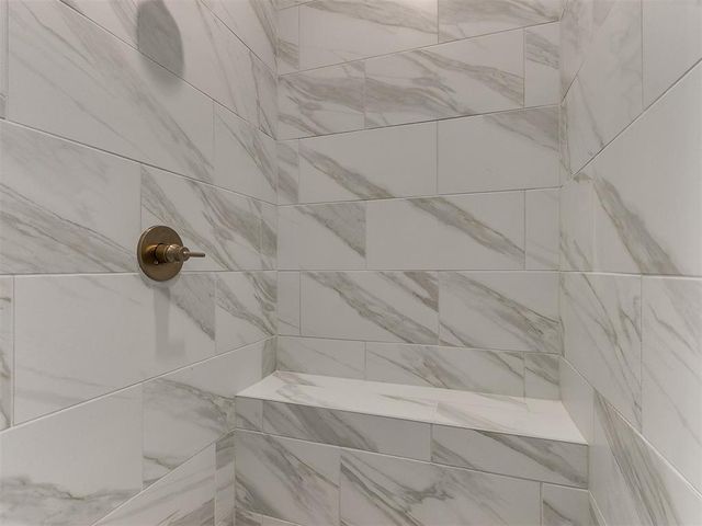 7712 Woods Edge Way, Yukon, OK 73099