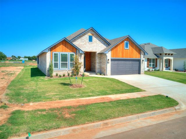 7712 Woods Edge Way, Yukon, OK 73099