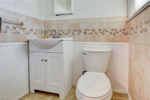 1506 Hawthorne DR, Chesapeake, VA 23325