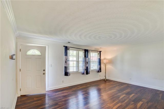 1506 Hawthorne DR, Chesapeake, VA 23325