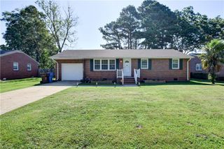 1506 Hawthorne DR, Chesapeake, VA 23325