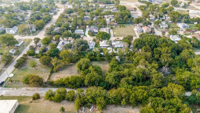 1628 E Broadway Avenue, Fort Worth, TX 76104
