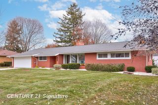 1654 Lathrup Avenue, Saginaw, MI 48638