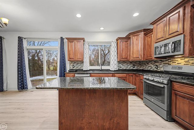 19424 Norway Pine Drive, Macomb Twp, MI 48044