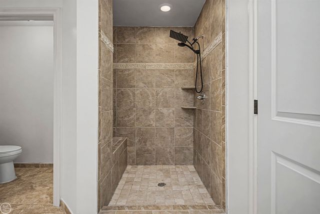 19424 Norway Pine Drive, Macomb Twp, MI 48044