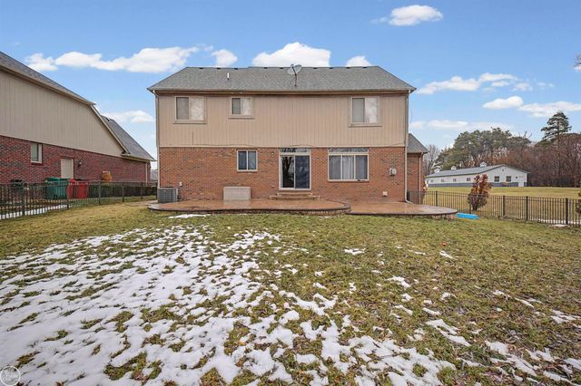 19424 Norway Pine Drive, Macomb Twp, MI 48044