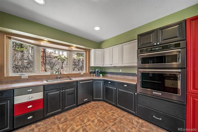 4047 Kalamath Drive, Larkspur, CO 80118