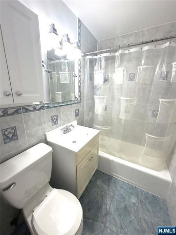 245 Anderson Street 4G, Hackensack, NJ 07601