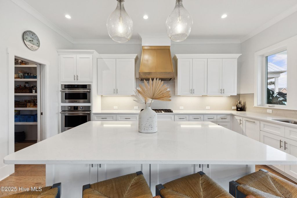 Image 16 of property listing at 729 Waterstone Drive, Wilmington, NC 28411