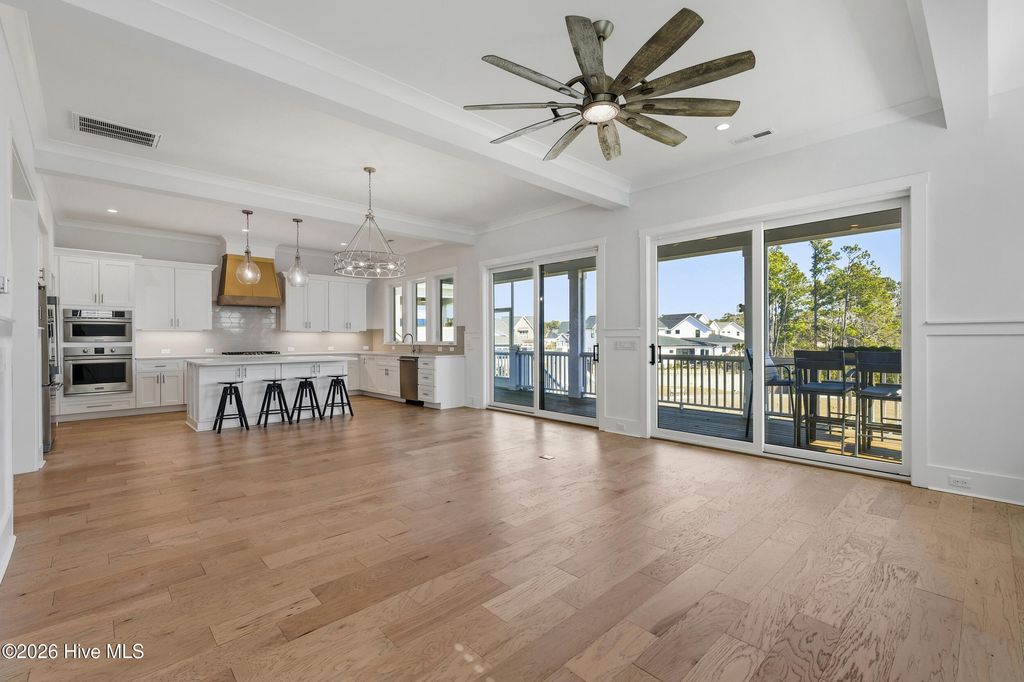 Image 18 of property listing at 729 Waterstone Drive, Wilmington, NC 28411