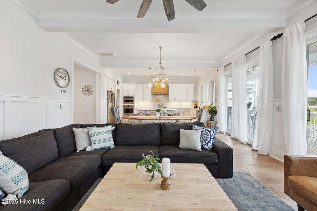 Image 21 of property listing at 729 Waterstone Drive, Wilmington, NC 28411