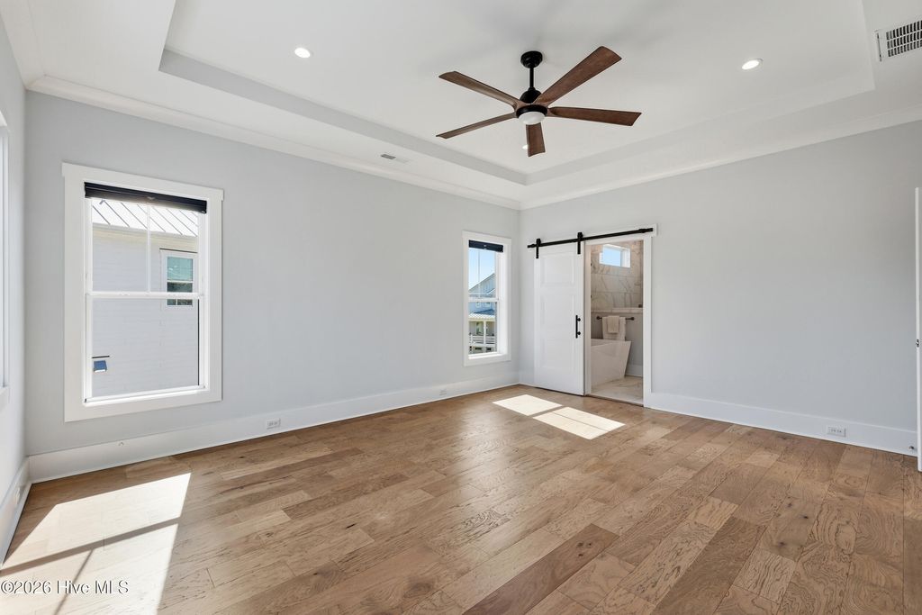 Image 40 of property listing at 729 Waterstone Drive, Wilmington, NC 28411