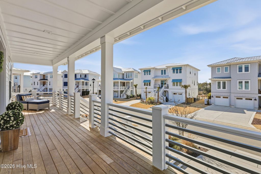 Image 5 of property listing at 729 Waterstone Drive, Wilmington, NC 28411