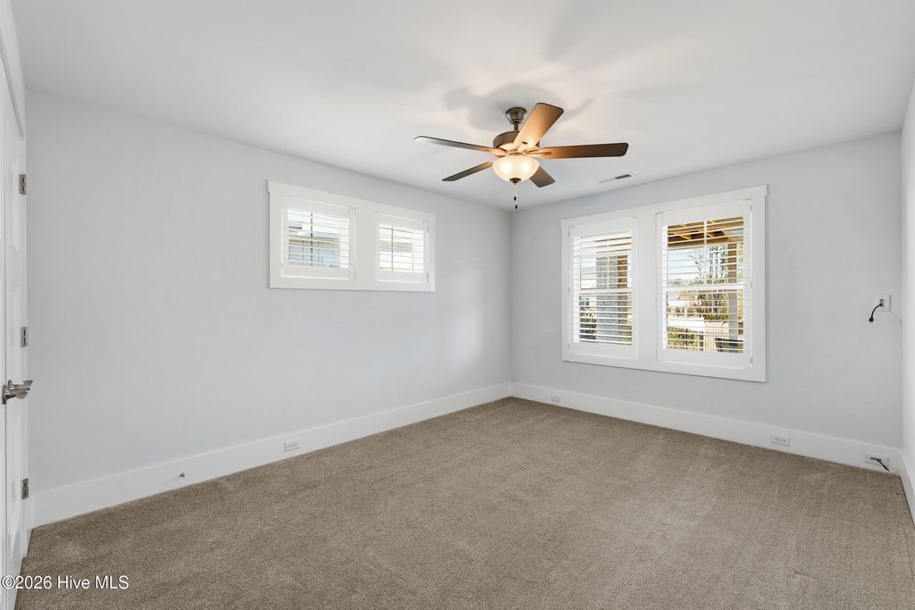 Image 51 of property listing at 729 Waterstone Drive, Wilmington, NC 28411