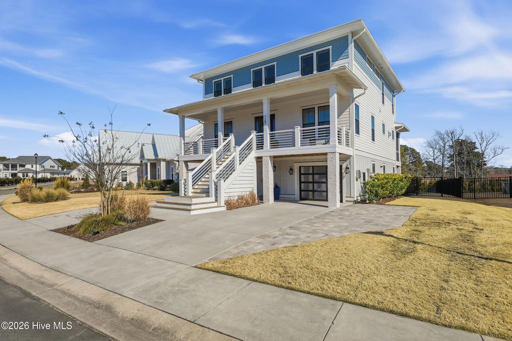 Image 62 of property listing at 729 Waterstone Drive, Wilmington, NC 28411
