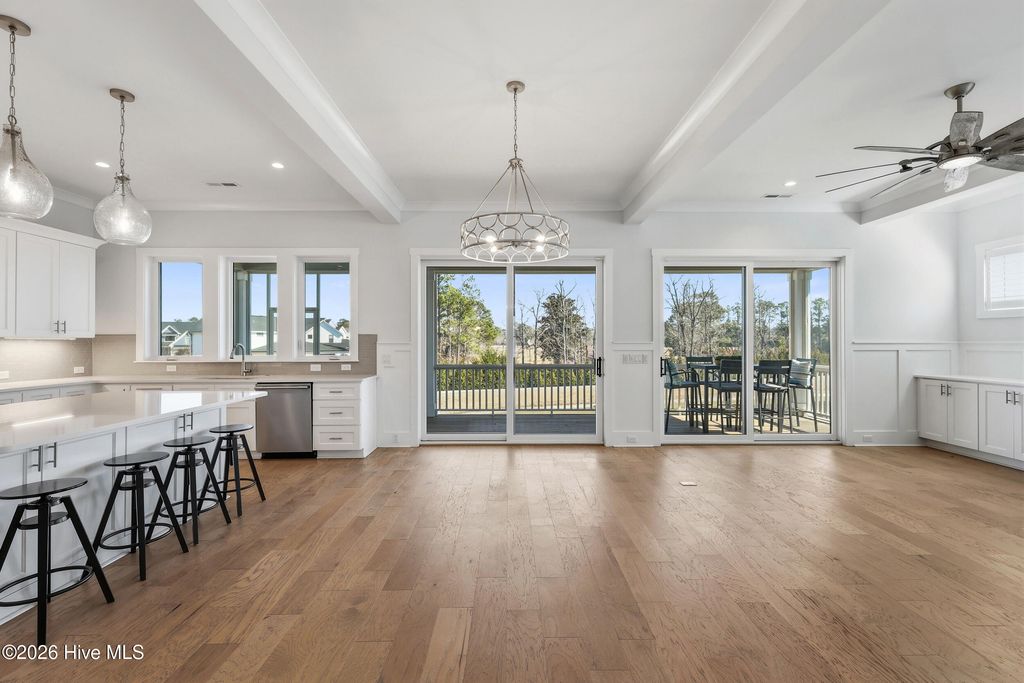 Image 9 of property listing at 729 Waterstone Drive, Wilmington, NC 28411