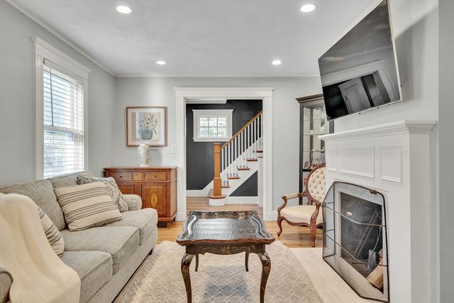33 Avon Road, Wellesley, MA 02482