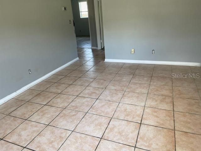 4712 W WALLACE AVENUE, Tampa, FL 33611