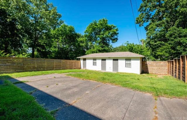 906 N Polk Street, Little Rock, AR 72205