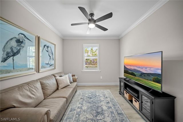 9681 Everglades DR, Naples, FL 34120