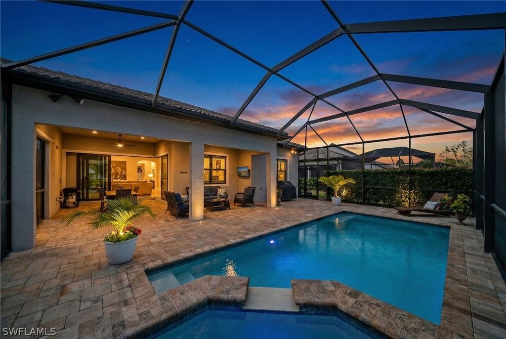 9681 Everglades DR, Naples, FL 34120