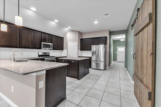 2933 Diego DR, Round Rock, TX 78665