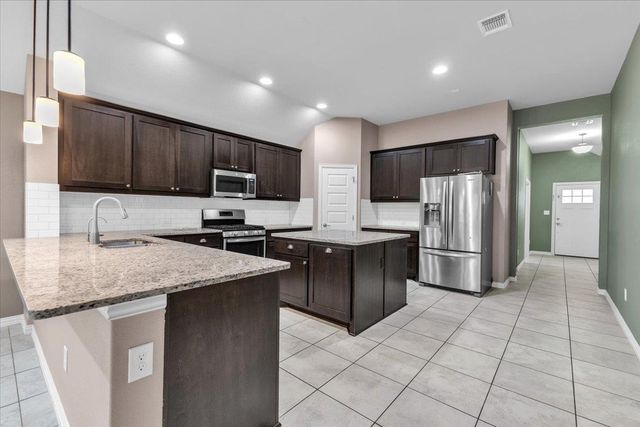 2933 Diego DR, Round Rock, TX 78665