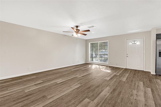 3322 1st Avenue S, Texas City, TX 77590