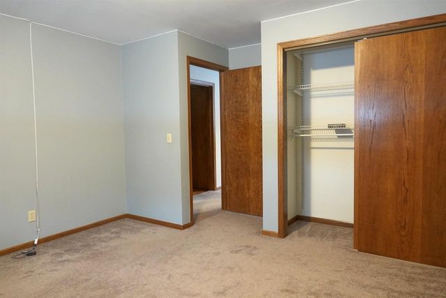 500 N FRONT STREET, Dorchester, WI 54425