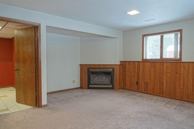 500 N FRONT STREET, Dorchester, WI 54425