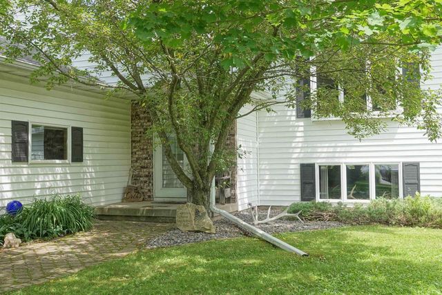 500 N FRONT STREET, Dorchester, WI 54425