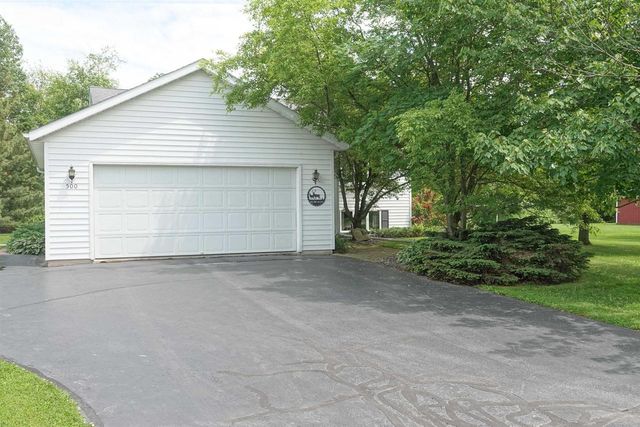 500 N FRONT STREET, Dorchester, WI 54425