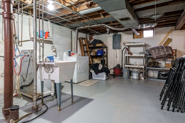 1908 Melrose Street, Rockford, IL 61103