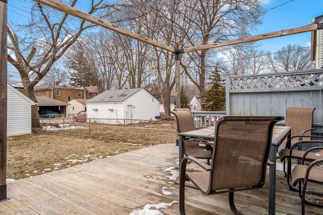 1908 Melrose Street, Rockford, IL 61103