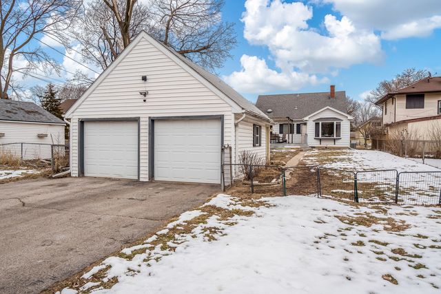 1908 Melrose Street, Rockford, IL 61103