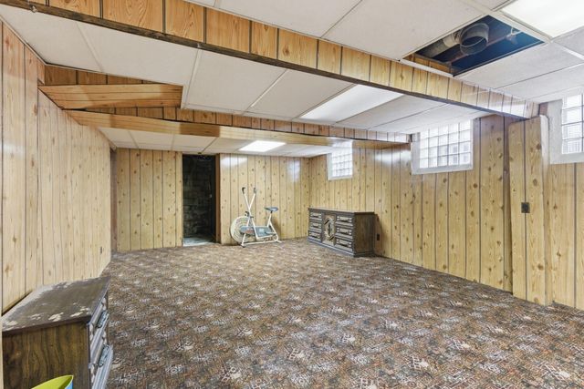 8256 E State Road 2, New Carlisle, IN 46552