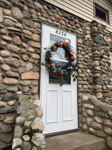 8256 E State Road 2, New Carlisle, IN 46552