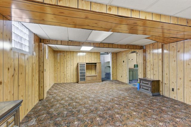 8256 E State Road 2, New Carlisle, IN 46552