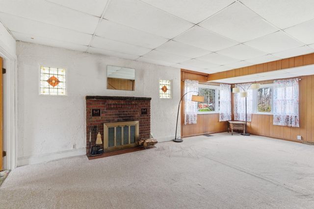 8256 E State Road 2, New Carlisle, IN 46552