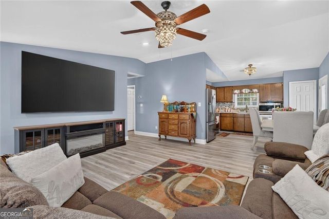 903 B Poplar Street, Guyton, GA 31312