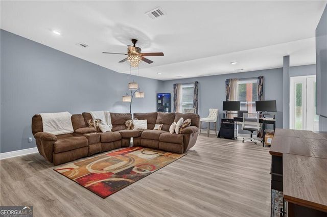 903 B Poplar Street, Guyton, GA 31312