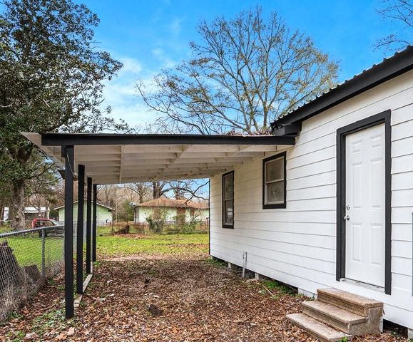 406 Bardash Street, Cleveland, TX 77327
