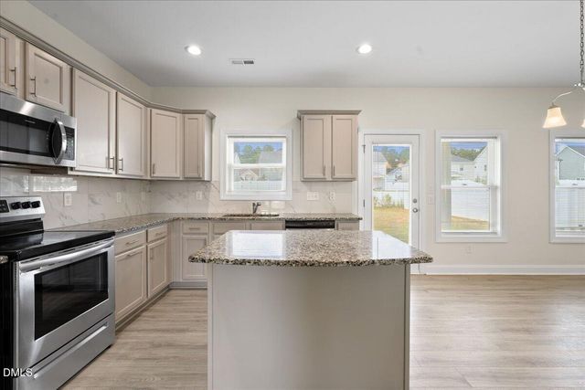105 Wicklow Court, Clayton, NC 27527