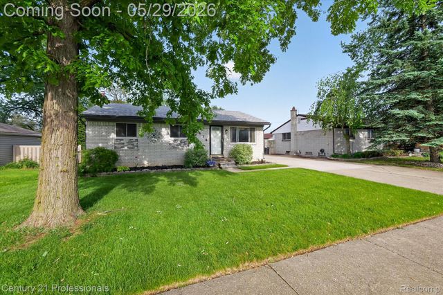 7414 Gilman Street, Westland, MI 48185