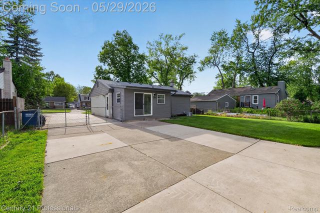 7414 Gilman Street, Westland, MI 48185