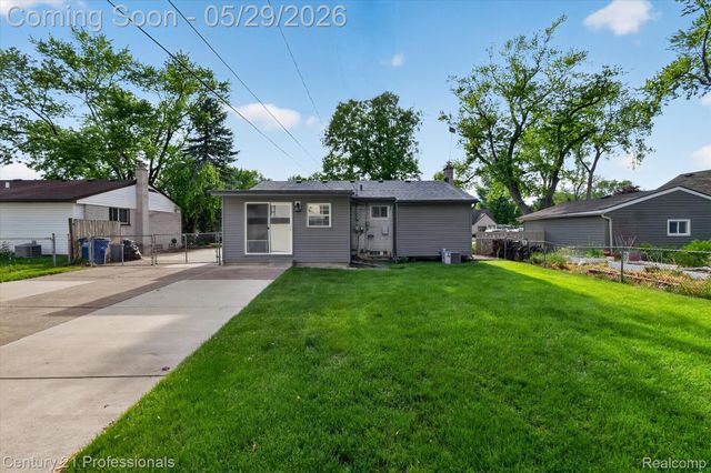 7414 Gilman Street, Westland, MI 48185