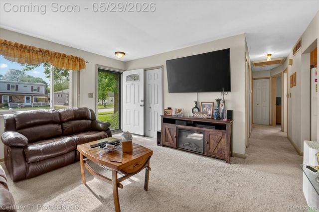 7414 Gilman Street, Westland, MI 48185