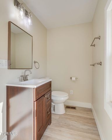 907 Hopson Street, Johnson City, TN 37601